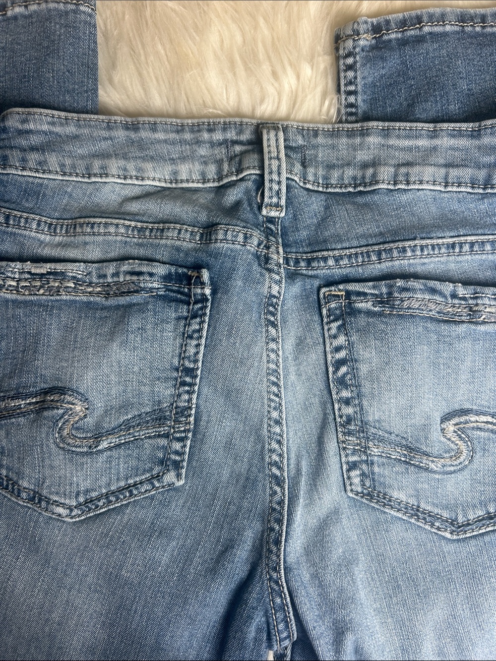 Silver Jeans Silver Jeans Co. Elyse Straight Leg Jeans Women's Size 27